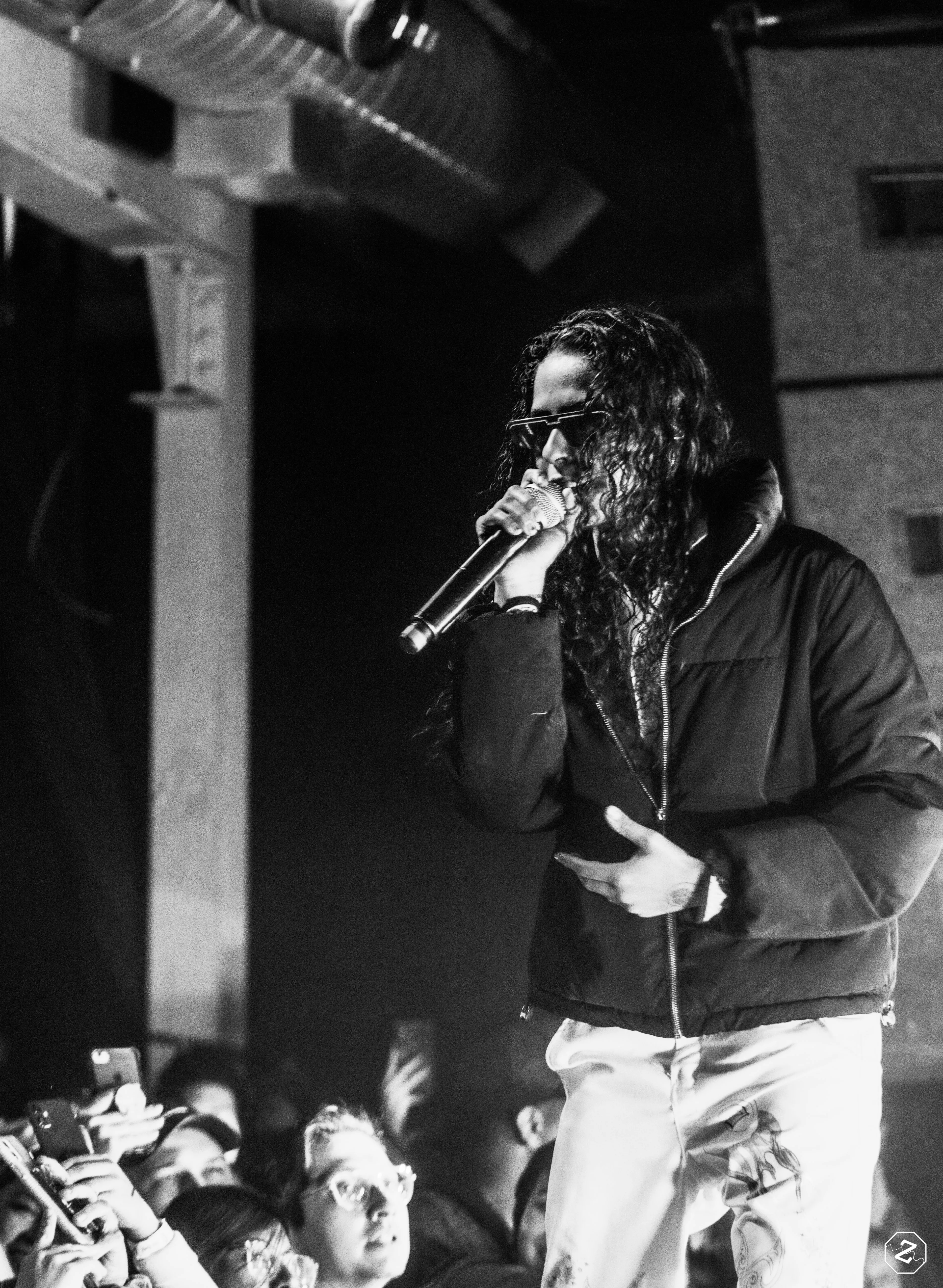 070 Shake — gallery photograph